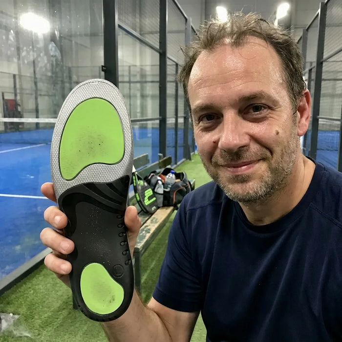 Padel player with SOLVIX insole